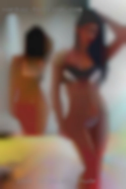 Love to please in the Palatka nude bedroom.
